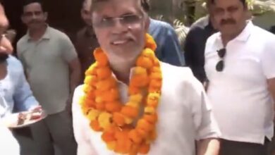 Photo of अग्रिम जमानत के बाद दिल्ली पहुंचे पवन खेड़ा, इंदिरा भवन में कांग्रेस कार्यकर्ताओं ने किया स्वागत