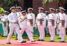 Photo of देश के 27वें नौसेना प्रमुख एडमिरल कृष्णा स्वामीनाथन ने कार्यभार संभाला