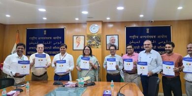 Photo of राष्ट्रीय अल्पसंख्यक आयोग ने शिक्षा के क्षेत्र में जैन समुदाय के योगदान पर अध्ययन रिपोर्ट जारी की