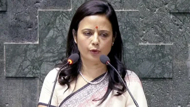 Photo of फ्लाइट में महुआ मोइत्रा की हूटिंग: जय श्री राम के नारों से गूंजा विमान; TMC सांसद ने लगाया उत्पीड़न और सुरक्षा में चूक का आरोप