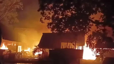 Photo of भोपाल में भीषण आग : गोविंदपुरा इंडस्ट्रियल एरिया की फैक्ट्री सुलगी, करोड़ों का नुकसान, रातभर चला रेस्क्यू ऑपरेशन