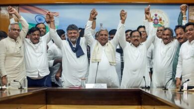 Photo of कर्नाटक में डिप्टी सीएम पद की लूट! कांग्रेस ने 4 उपमुख्यमंत्री बनाने का तैयार किया फॉर्मूला, डीके शिवकुमार की नई सरकार में कौन-कौन होगा?
