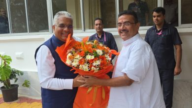 Photo of केंद्रीय मंत्री भूपेंद्र यादव और मुख्यमंत्री शुभेंदु अधिकारी ने बंगाल के विकास से जुड़े मुद्दों पर की चर्चा