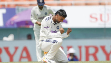 Photo of सुथार के तीन विकेट, अफगानिस्तान पर भारत का शिकंजा और मजबूत