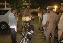 Photo of आधी रात सड़क पर उतरे SSP, थानेदारों में मचा हड़कंप; हाईवे से सुनसान गलियों तक चला ताबड़तोड़ चेकिंग अभियान