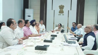 Photo of दिल्ली में श्रमिकों को मिलेगा 2 लाख और पूरे परिवार को 10 लाख तक का कैशलेस उपचार