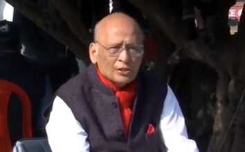 Photo of अभिषेक मनु सिंघवी ने मीनाक्षी नटराजन का नामांकन रद्द किए जाने को बताया गैर-कानूनी, चुनाव आयोग से हस्तक्षेप की मांग