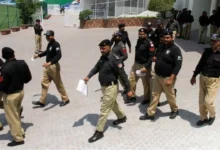 Photo of PoK में फिर सुलग रही विद्रोह की आग: आज रात से 7 दिनों के लिए मोबाइल-इंटरनेट पूरी तरह ठप, भारी सेना भेज रहा पाकिस्तान, जानें पूरा माजरा