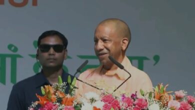 Photo of ‘टोंटी चोरी’, कहते ही मुस्करा दिए सीएम योगी, जनता से की अपील- पानी बचाओ, सरकारी संपत्तियों की रक्षा करो