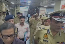 Photo of लखनऊ अग्निकांड: ट्रामा सेंटर में डेढ़ घंटे तक गूंजते रहे SIT के सुलगते सवाल, घायलों और तीमारदारों के टूटे सब्र पर IAS अमृत अभिजात और ADG प्रवीण कुमार का बड़ा बयान