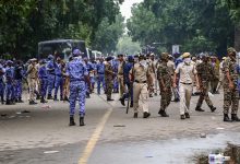 Photo of CJP संसद मार्च: दिल्ली पुलिस ने वापस ली 13 एफआईआर, लेकिन प्रदर्शनकारी महिलाओं को झेलनी पड़ रही है ‘ऑनलाइन डॉक्सिंग’