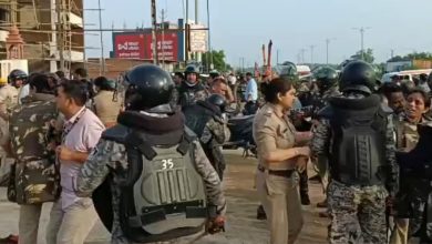 Photo of दतिया उपचुनाव में राजनीतिक घमासान: नरोत्तम मिश्रा के समर्थकों का पुलिस से टकराव, हाईवे किया जाम