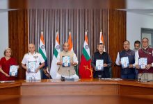Photo of रक्षा क्षेत्र में ‘नारी शक्ति’ को बढ़ावा: राजनाथ सिंह ने भारतीय तटरक्षक बल (ICG) में जेंडर इक्वलिटी (लैंगिक समानता) के लिए किए ऐतिहासिक सुधार