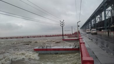 Photo of नेपाल में लगातार बारिश से कोसी उफान पर, बराज से 2.09 लाख क्यूसेक पानी छोड़ा गया