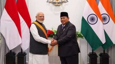 Photo of वैश्विक पटल पर भारत का बढ़ता रुतबा: पीएम मोदी को रूस के सर्वोच्च नागरिक सम्मान “ऑर्डर ऑफ सेंट एंड्रयू द एपोस्टल” से किया गया सम्मानित