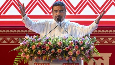 Photo of बंगाल में भ्रष्टाचार के खिलाफ ‘जीरो टॉलरेंस’: मुख्यमंत्री ने जनता के लिए जारी किए विशेष हेल्पलाइन नंबर, सीधे कर सकेंगे शिकायत