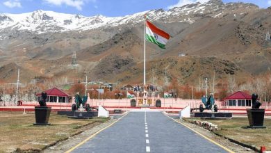 Photo of राष्ट्रपति मुर्मु, उपराष्ट्रपति राधाकृष्णन, प्रधानमंत्री मोदी, अमित शाह, सिन्हा ने अर्पित की कारगिल विजय दिवस पर वीर योद्धाओं को श्रद्धांजलि